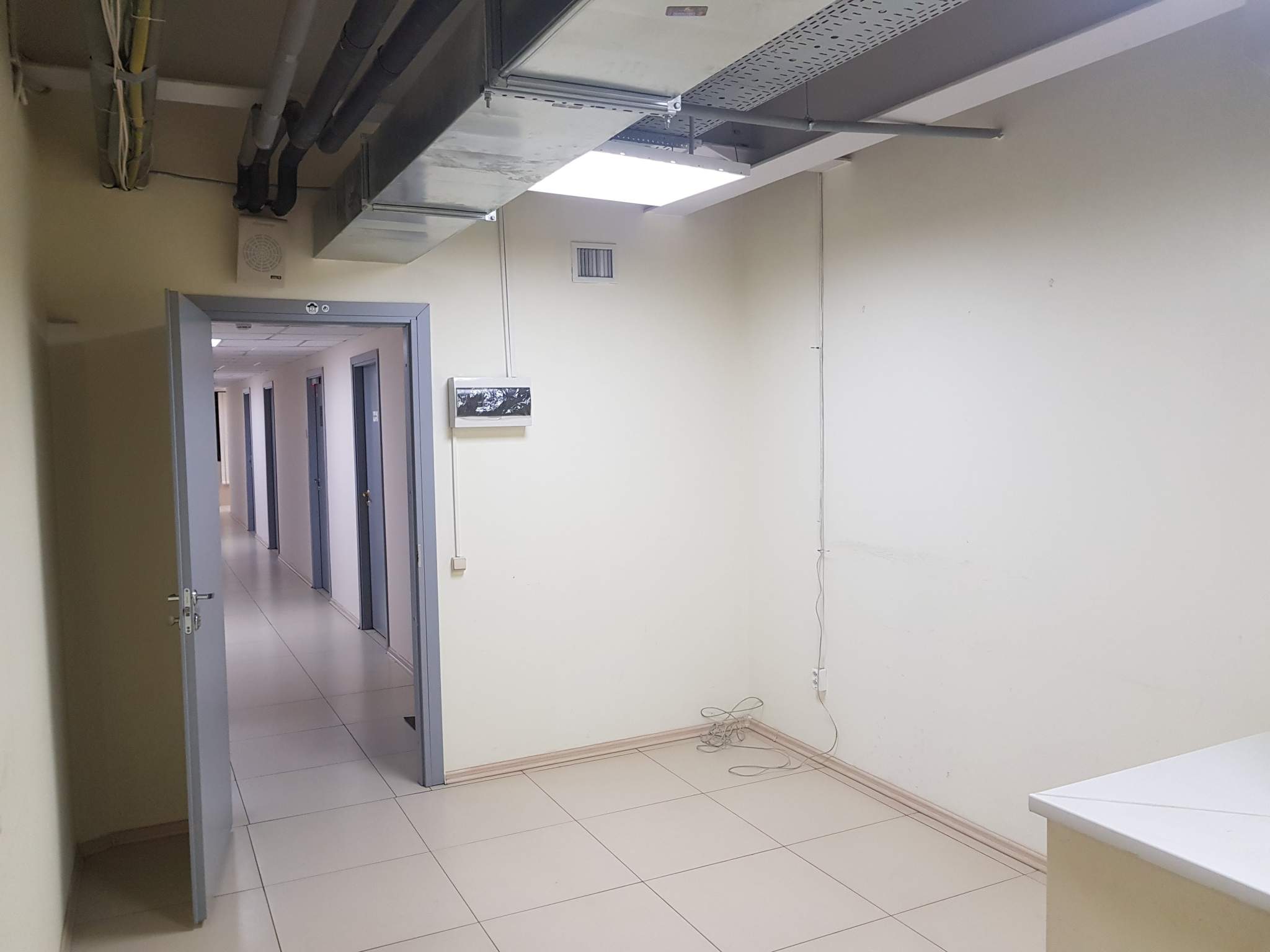 Сдам в аренду помещение свободного назначения 16.6 м.кв.
