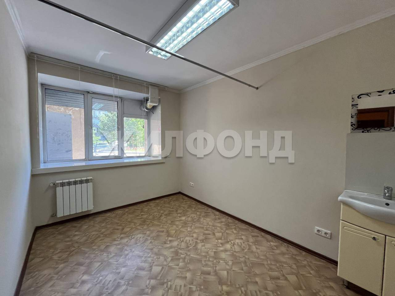 Продам офис 76 м.кв.