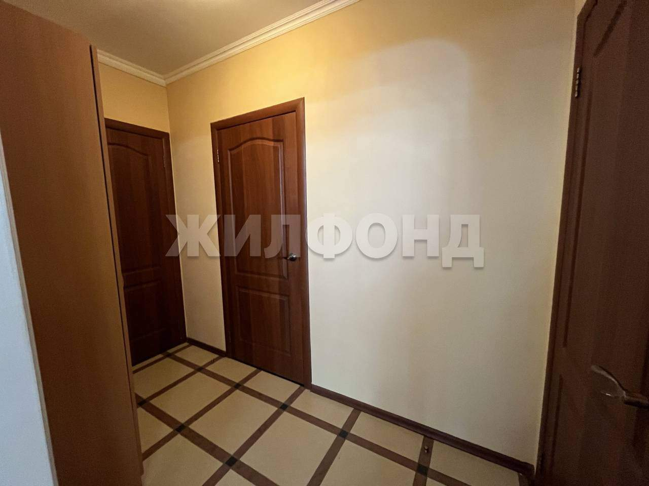 Продам офис 76 м.кв.