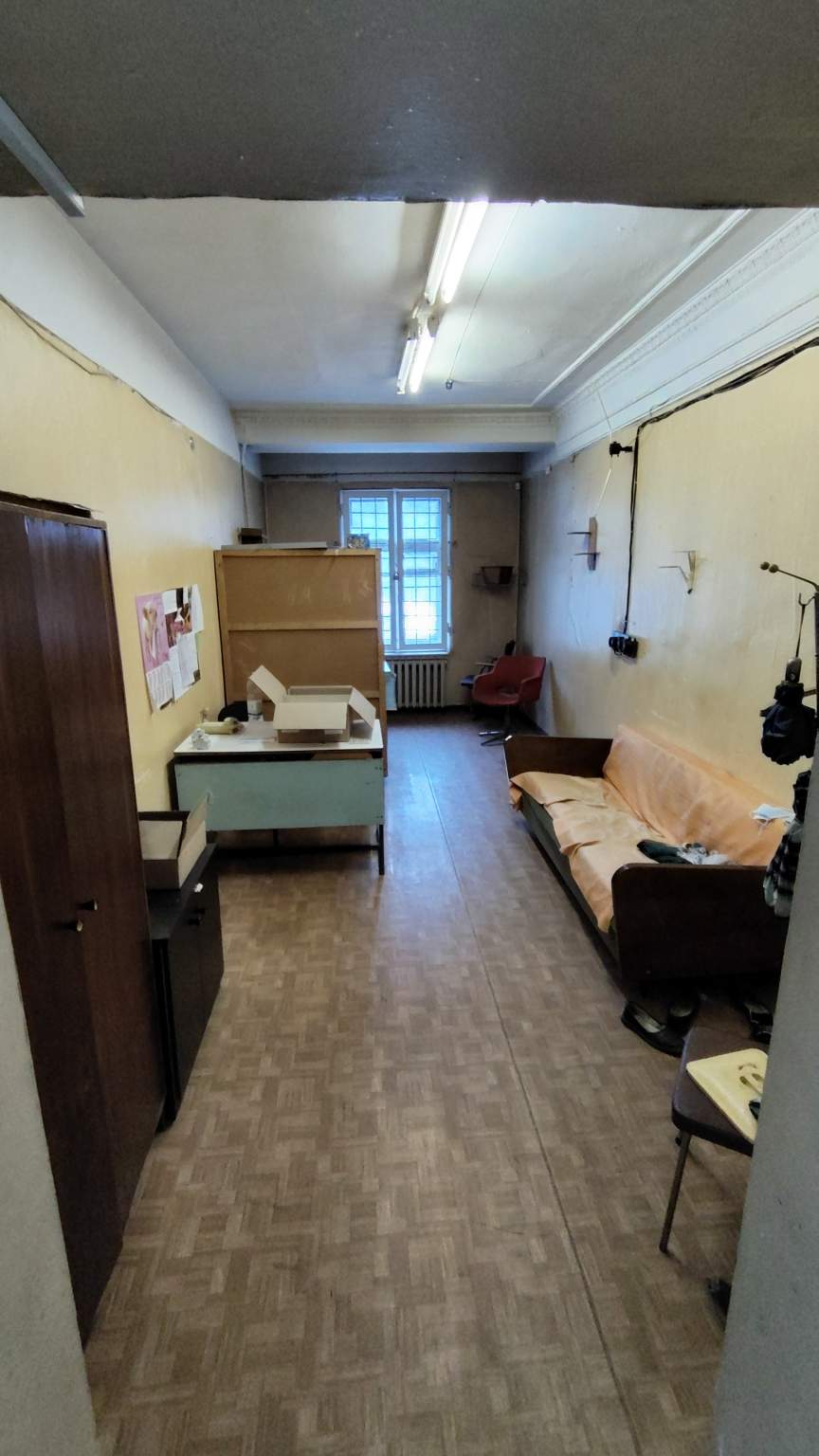 Продам помещение свободного назначения 702.7 м.кв.