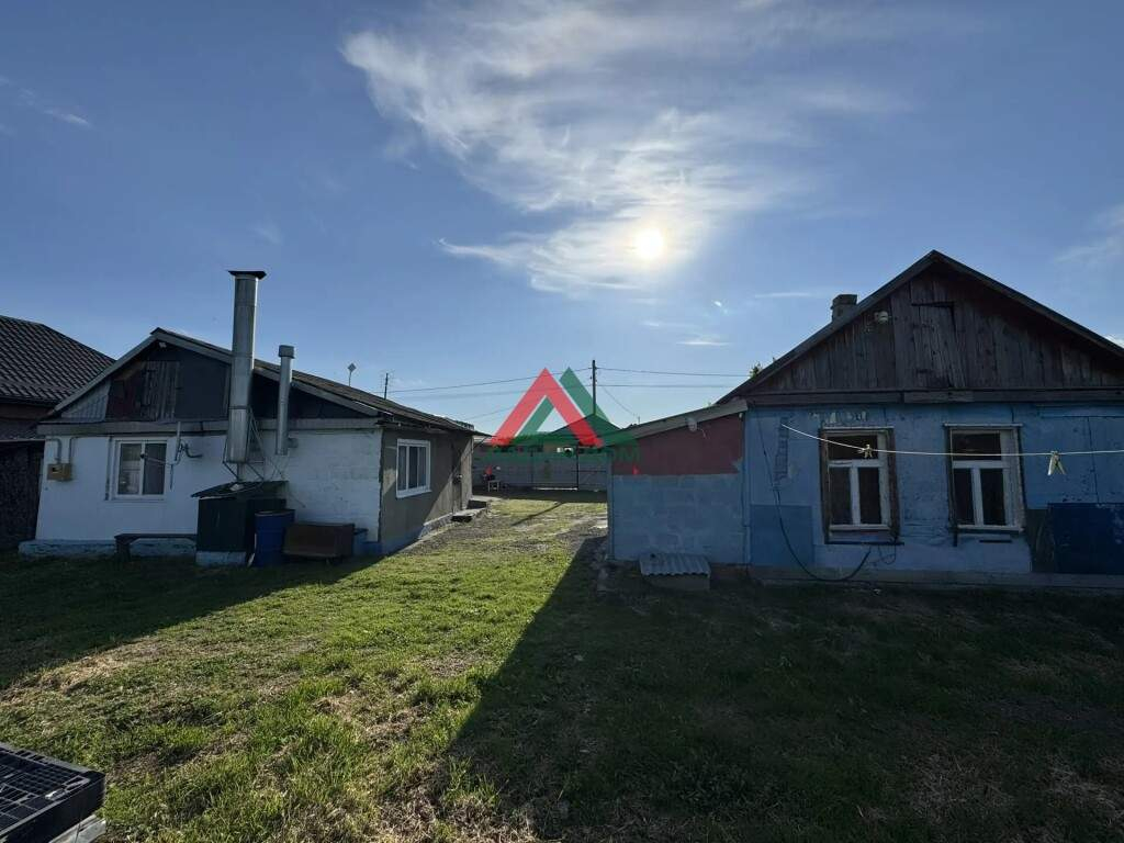 Продам земельный участок 3000 м.кв.