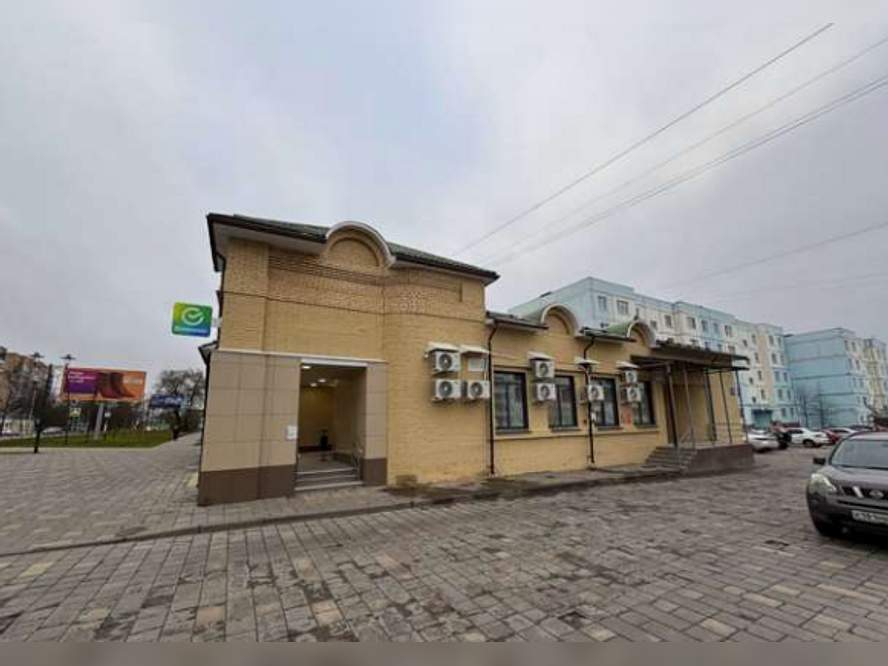 Сдам в аренду магазин 109.8 м.кв.