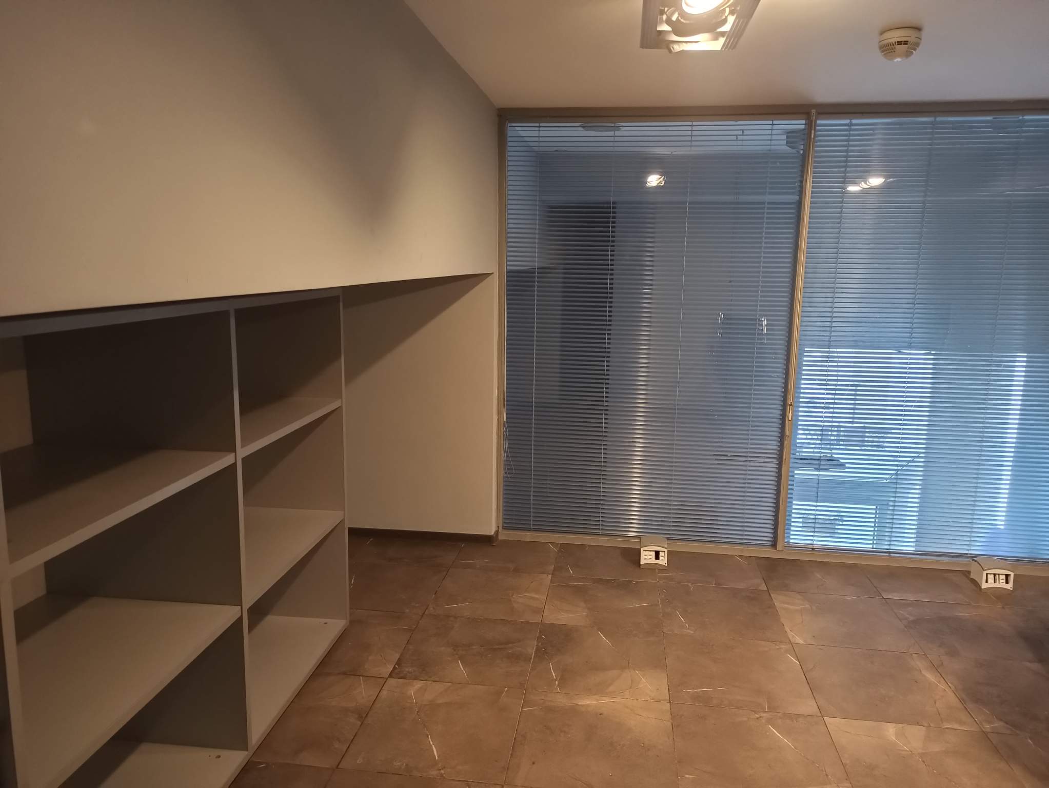 Сдам в аренду офис 464.5 м.кв.