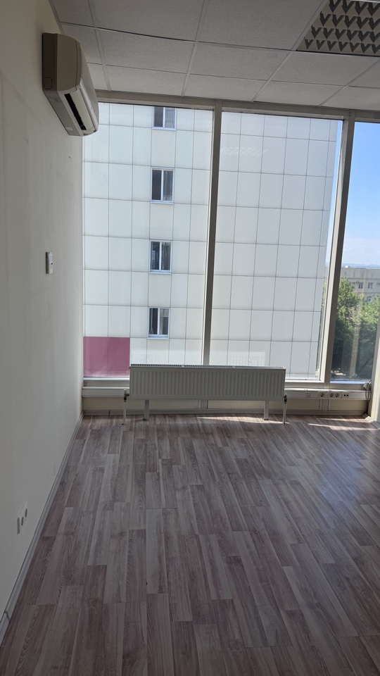 Сдам в аренду офис 235.6 м.кв.