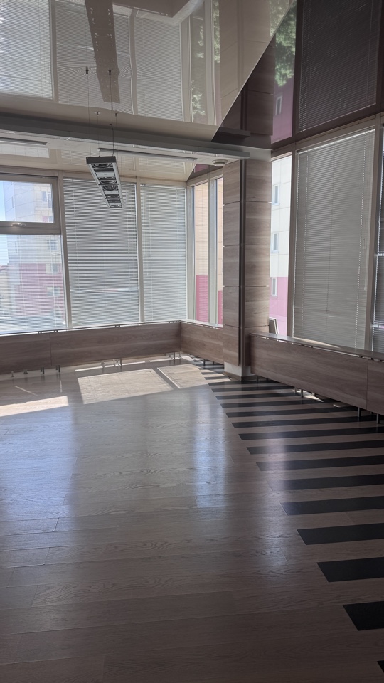 Сдам в аренду офис 235.6 м.кв.