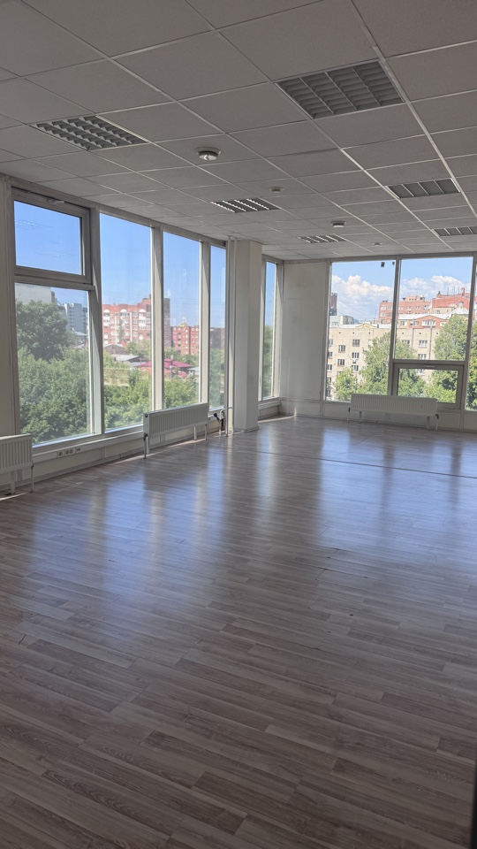 Сдам в аренду офис 235.6 м.кв.