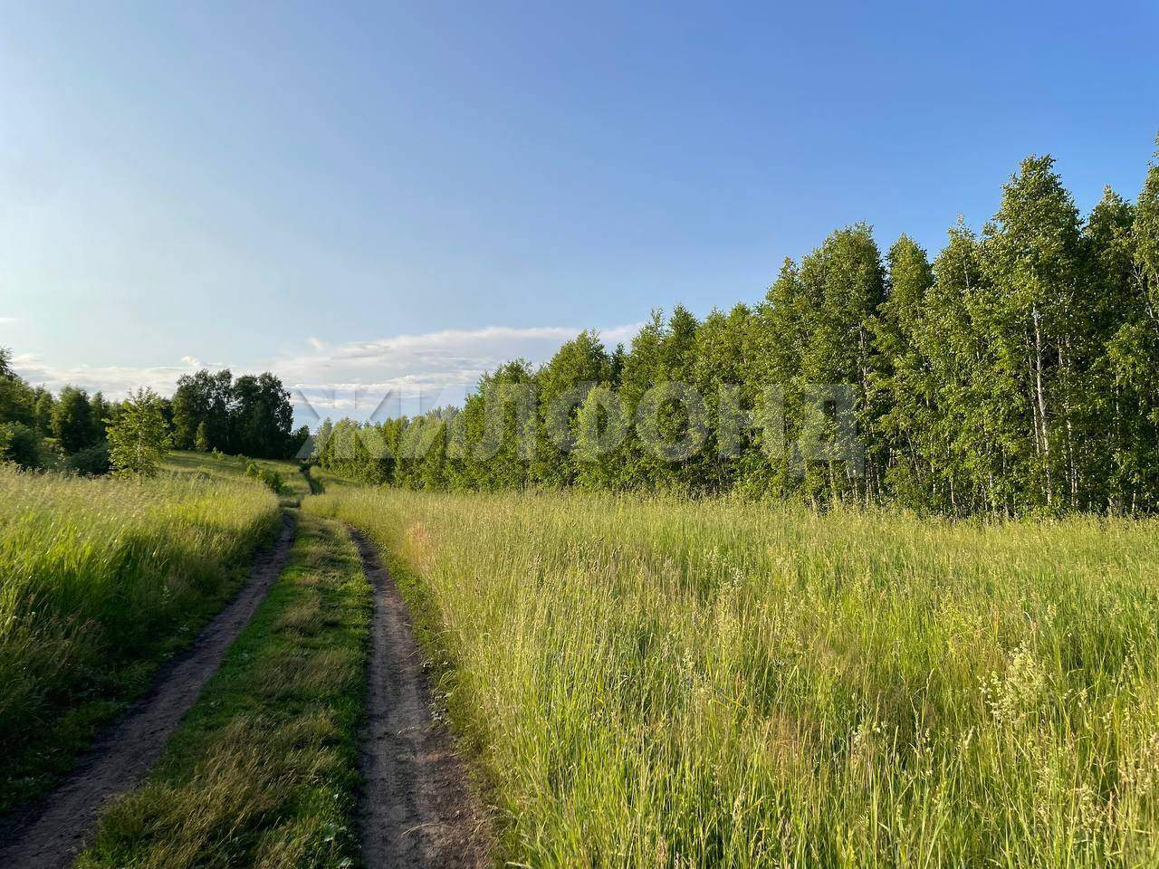 Продам земельный участок 1018 м.кв.