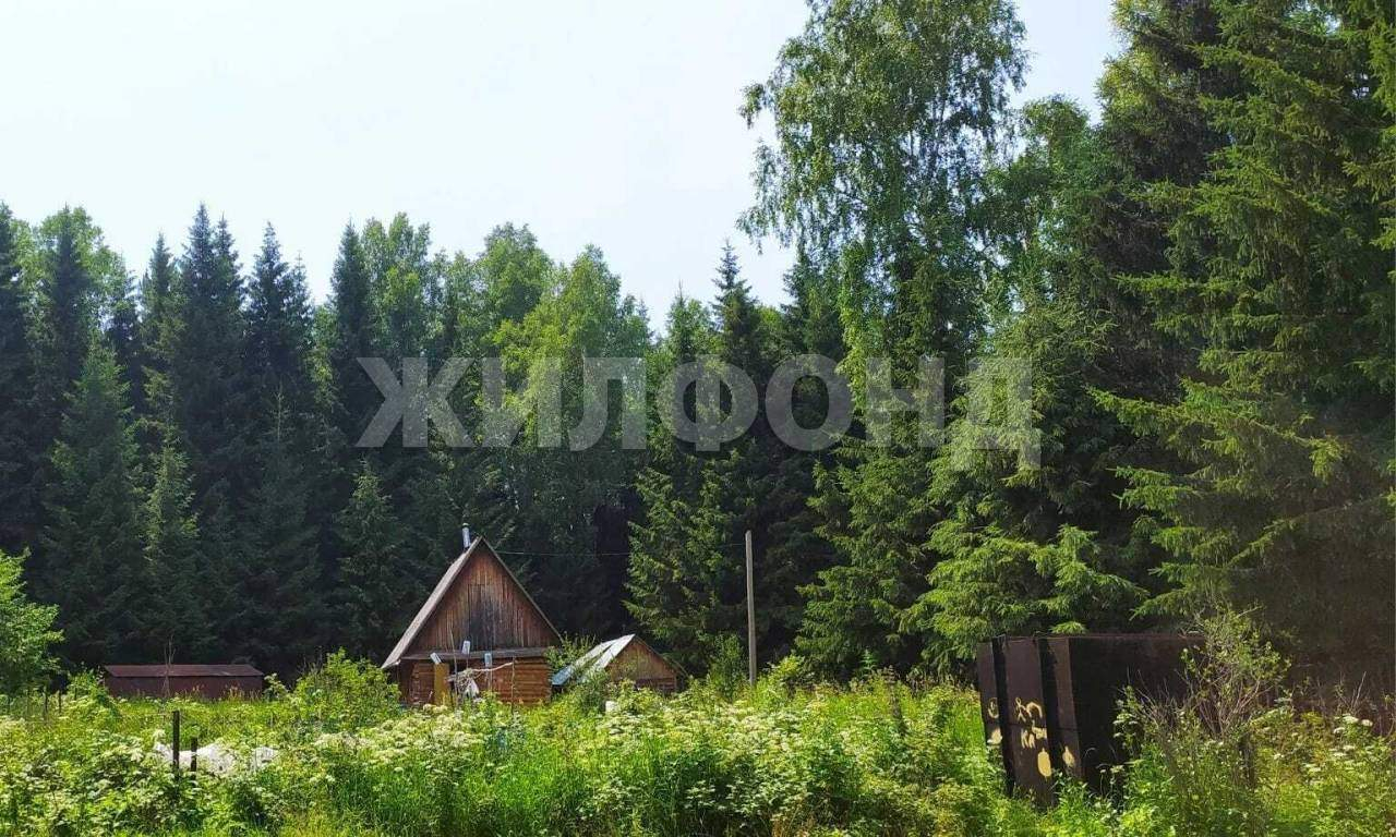 Продам земельный участок 741 м.кв.