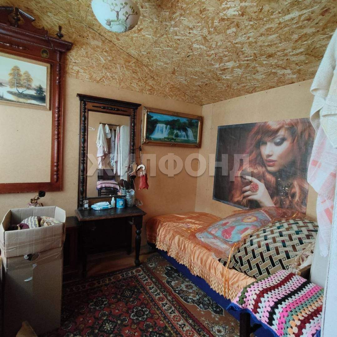 Продам земельный участок 729 м.кв.