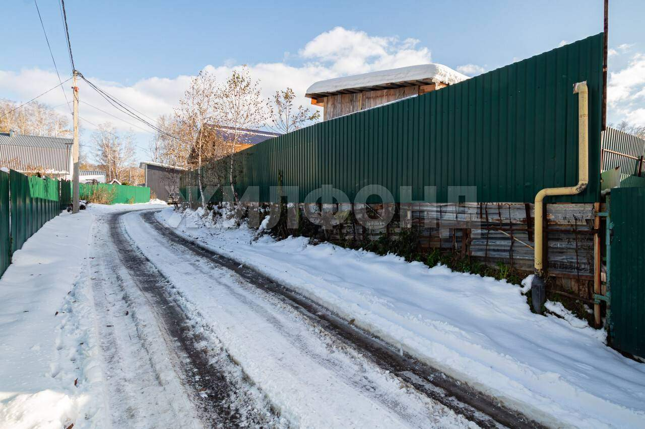 Продам земельный участок 570 м.кв.
