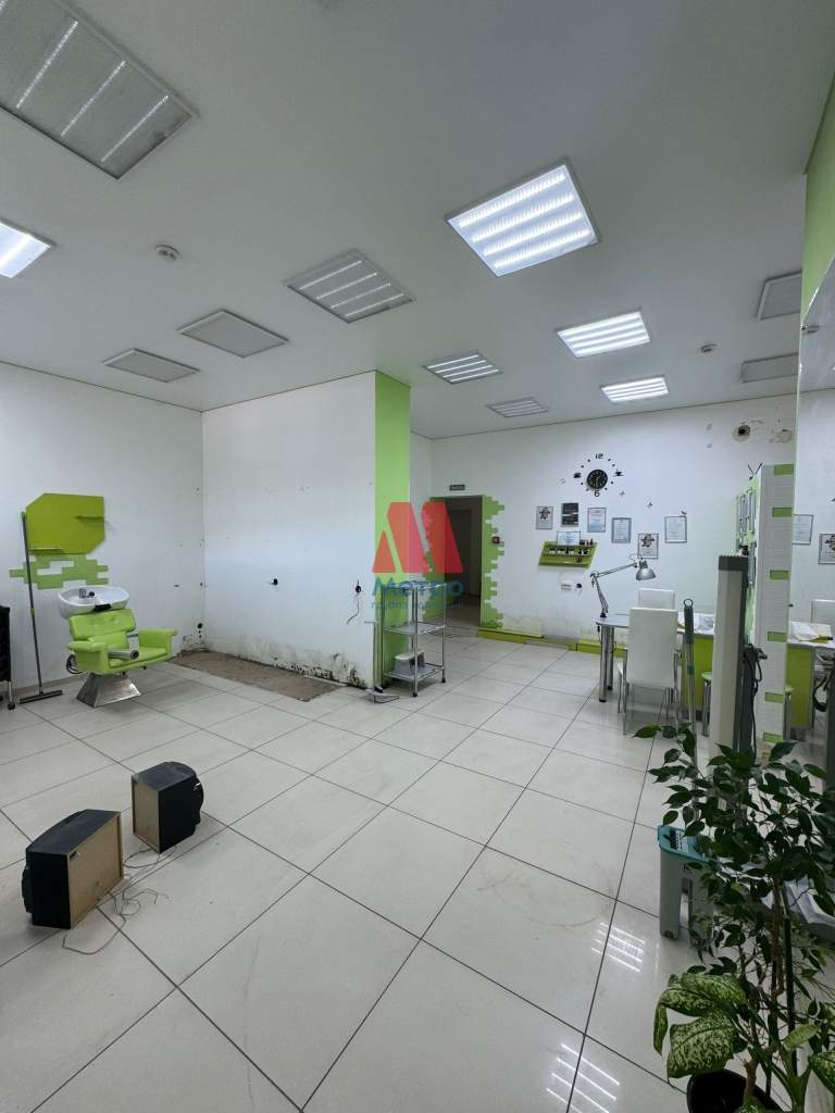 Сдам в аренду офис 81 м.кв.