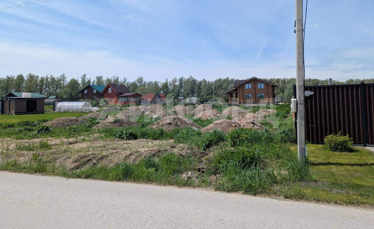 Продам земельный участок 1000 м.кв.