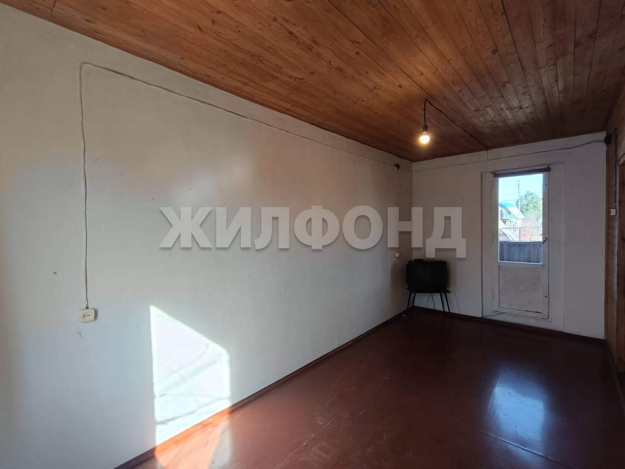Продам земельный участок 920 м.кв.
