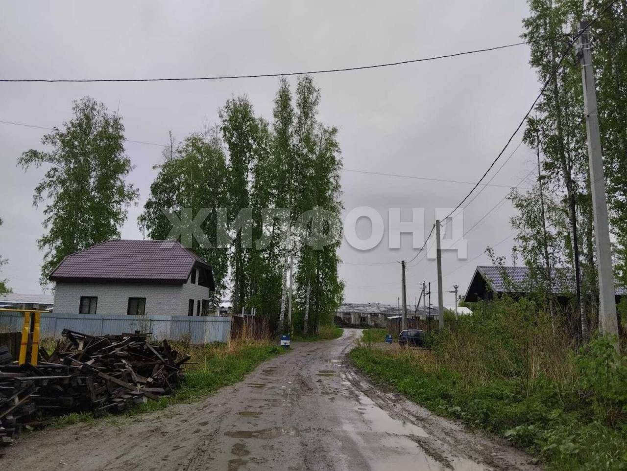 Продам земельный участок 800 м.кв.