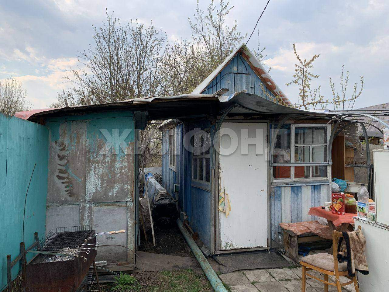 Продам земельный участок 660 м.кв.