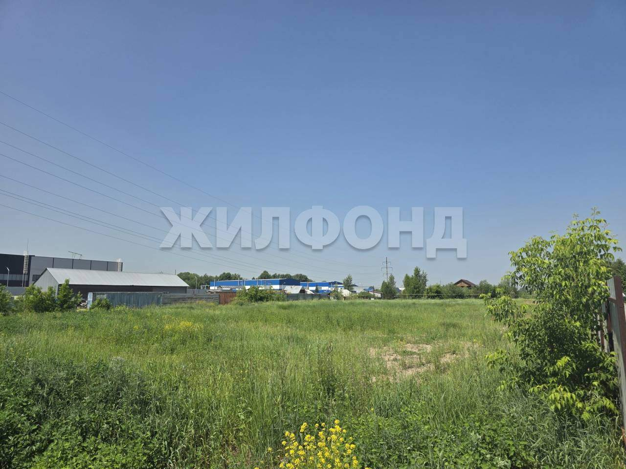 Продам земельный участок 5600 м.кв.