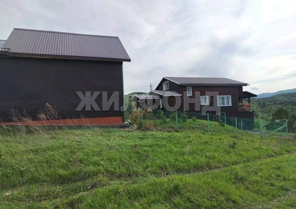 Продам земельный участок 1130 м.кв.