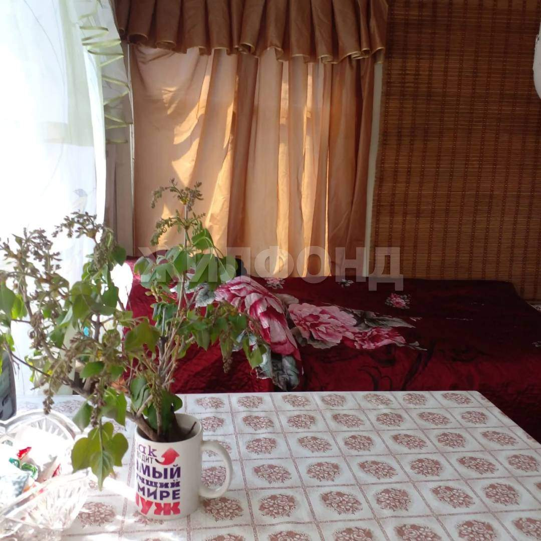 Продам земельный участок 581 м.кв.