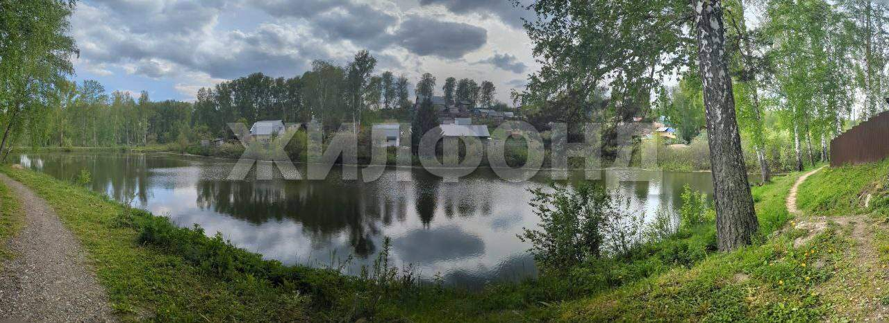 Продам земельный участок 1200 м.кв.
