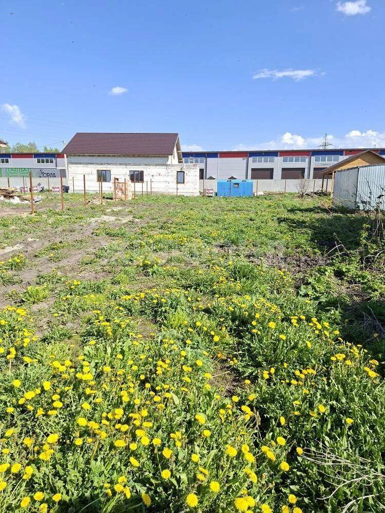 Продам земельный участок 600 м.кв.