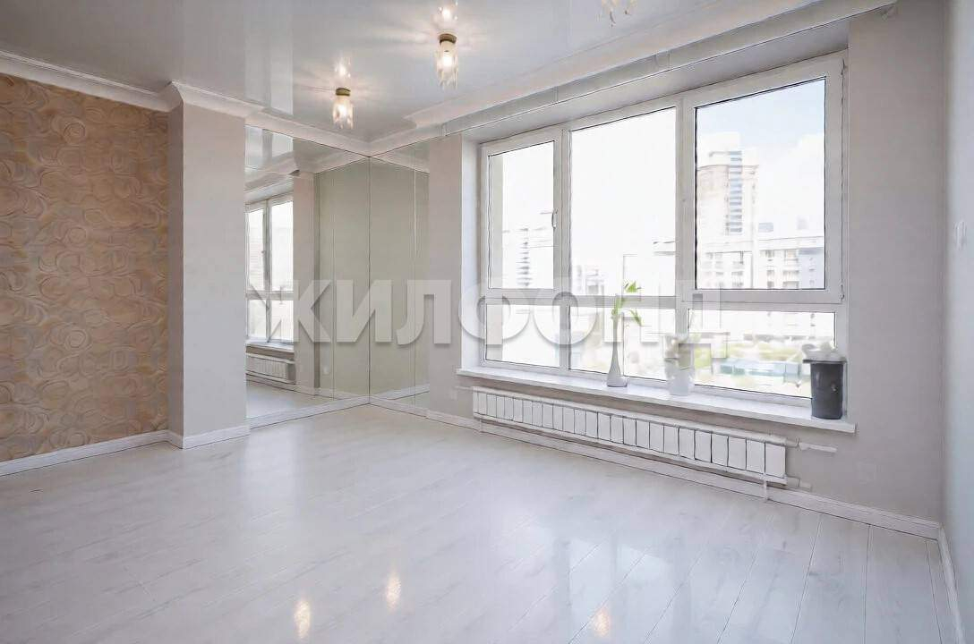 Квартира на продажу в Красноярске, Авиаторов улица, 39 фото №2