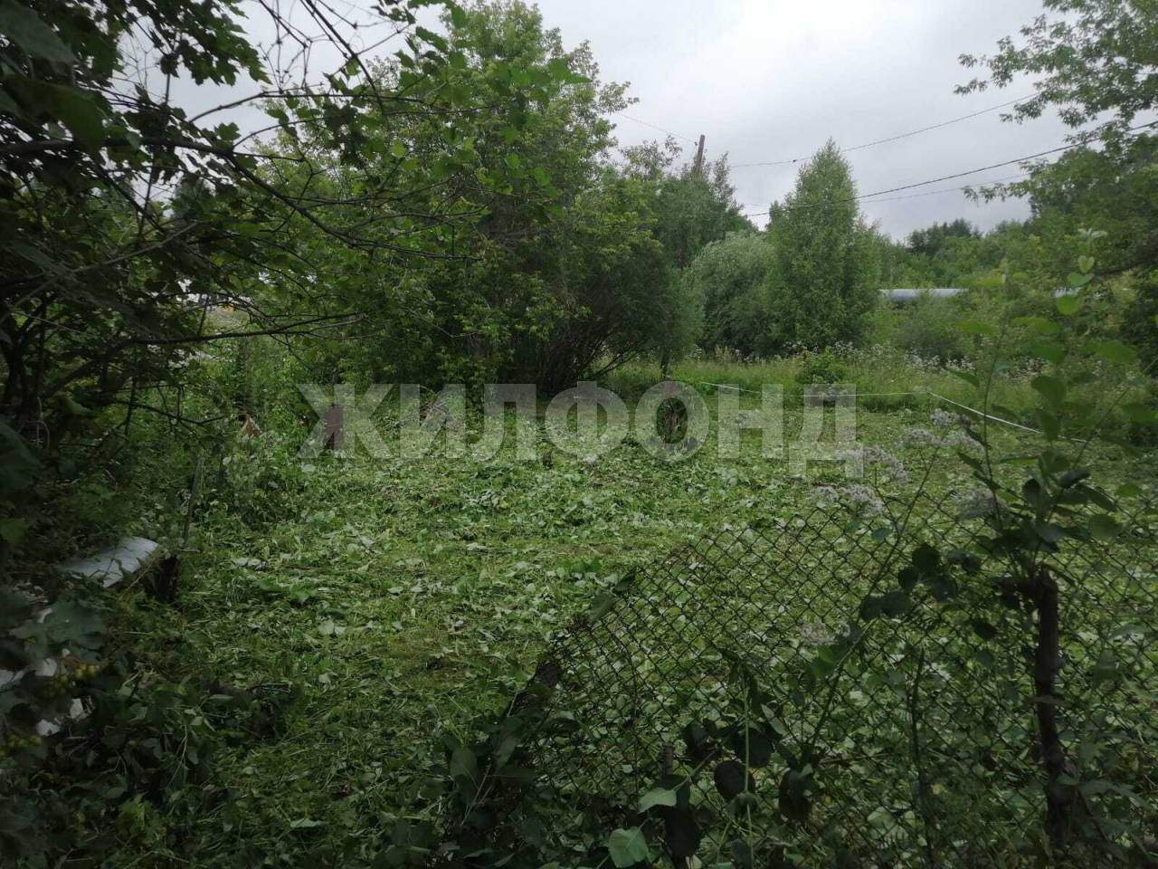 Продам земельный участок 400 м.кв.