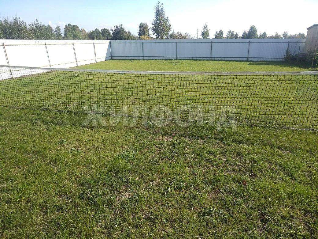 Продам земельный участок 610 м.кв.