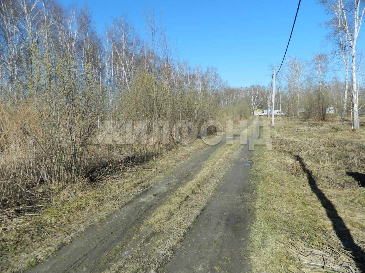 Продам земельный участок 600 м.кв.