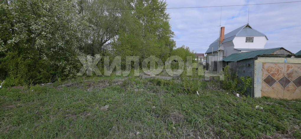 Продам земельный участок 1000 м.кв.