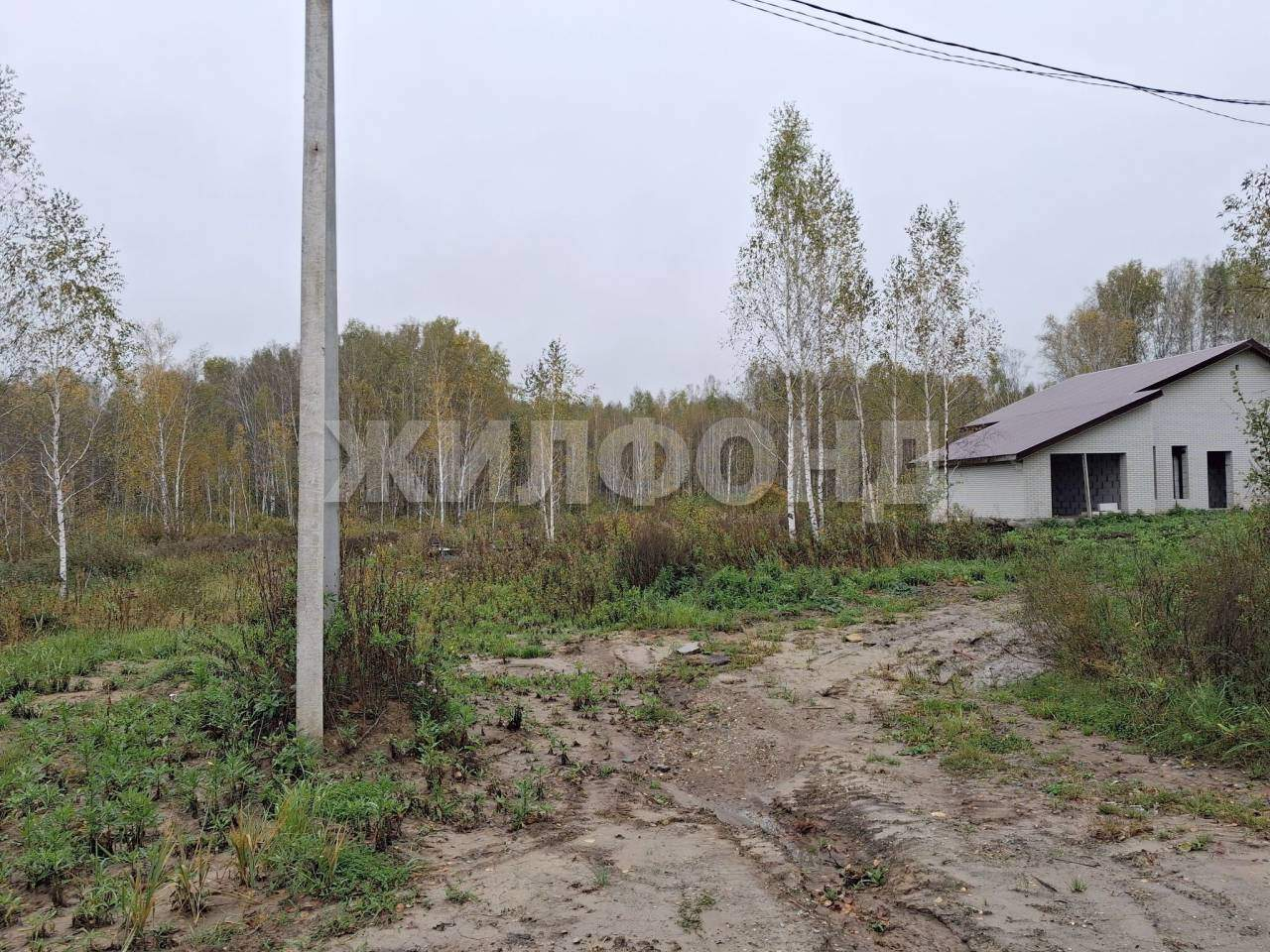 Продам земельный участок 1000 м.кв.
