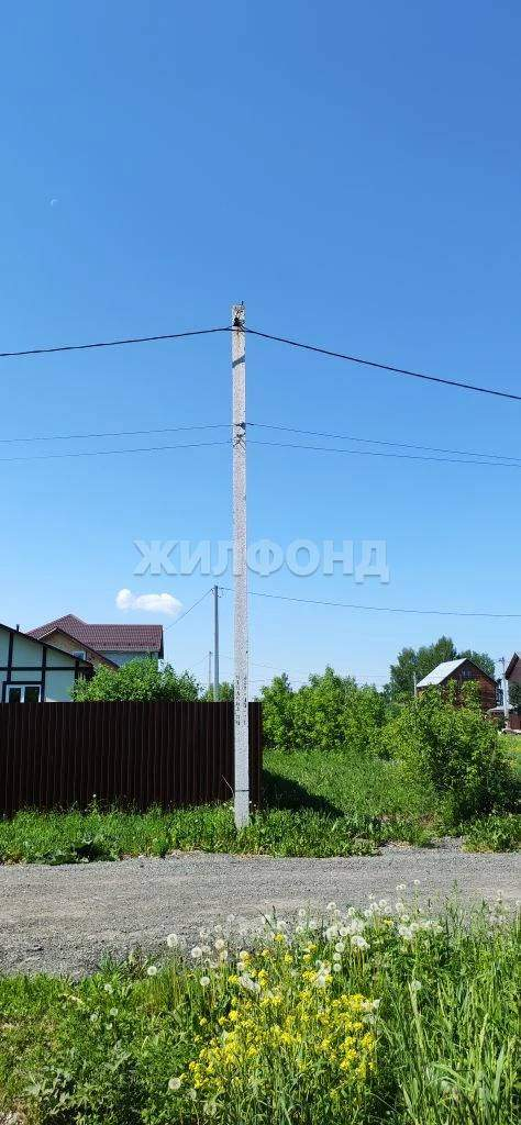 Продам земельный участок 800 м.кв.
