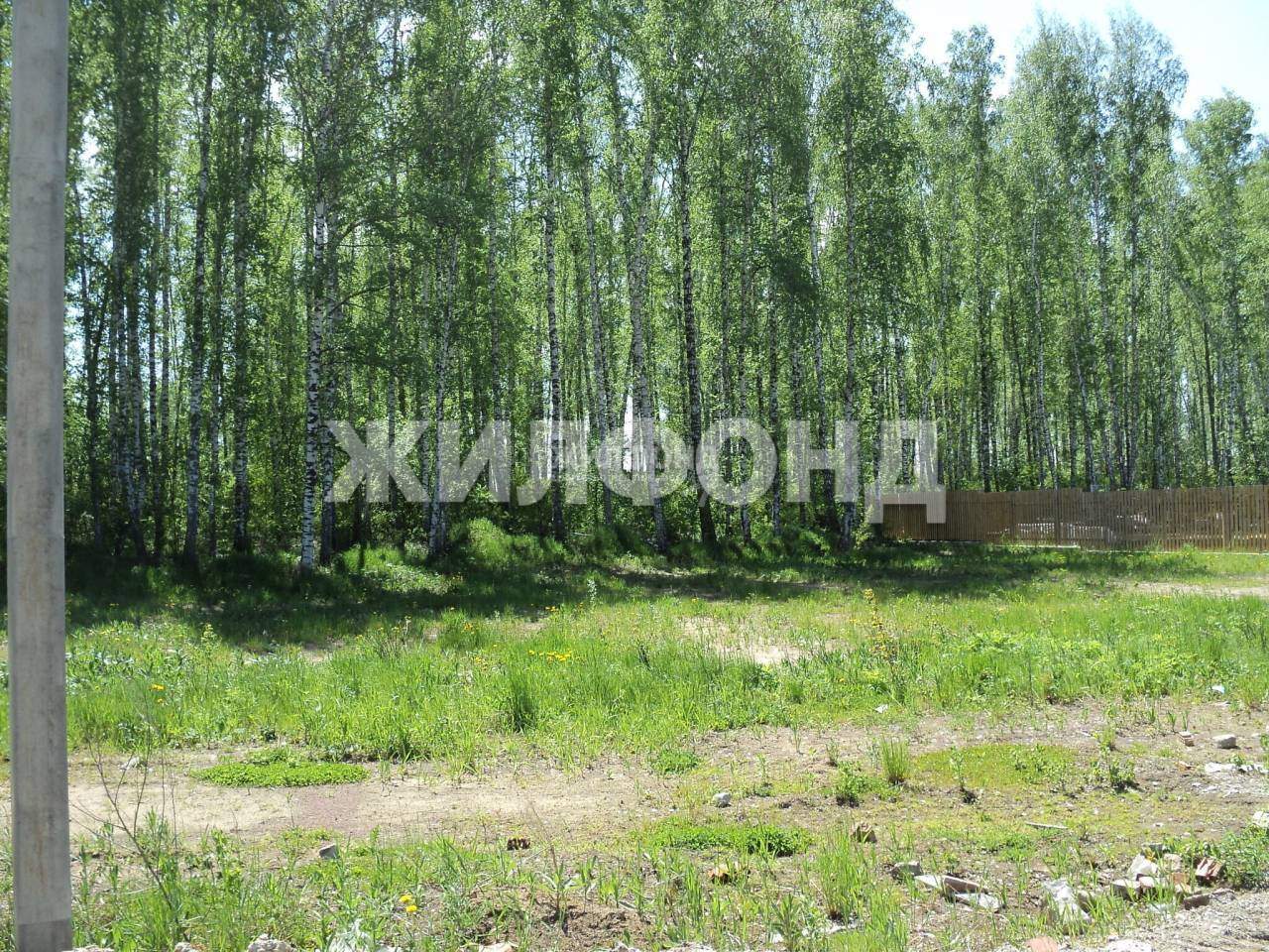 Продам земельный участок 600 м.кв.