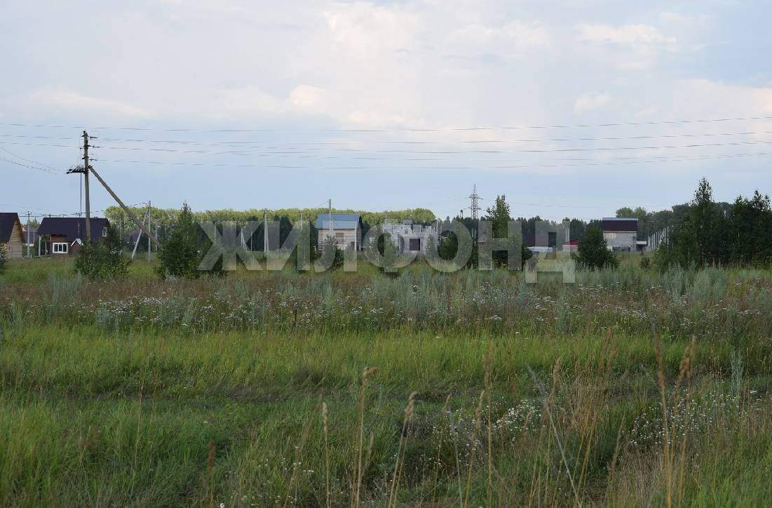 Продам земельный участок 600 м.кв.
