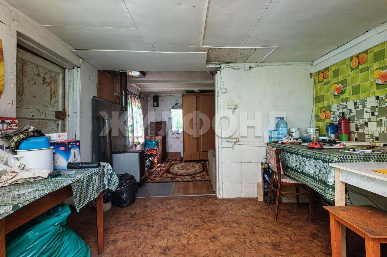Продам земельный участок 600 м.кв.