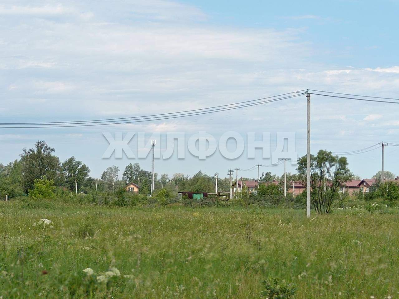Продам земельный участок 1000 м.кв.