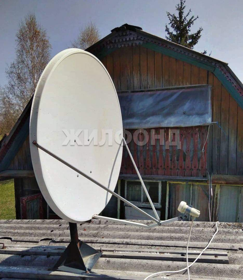 Продам земельный участок 1000 м.кв.
