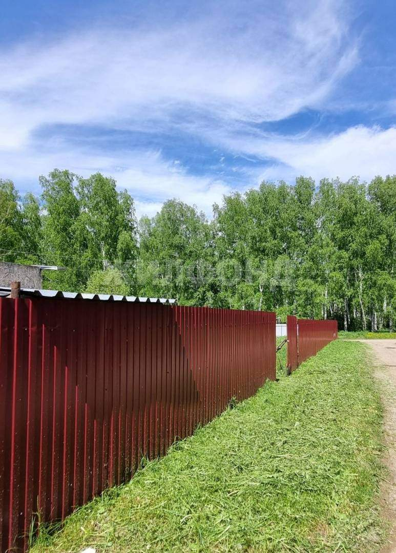 Продам земельный участок 1098 м.кв.
