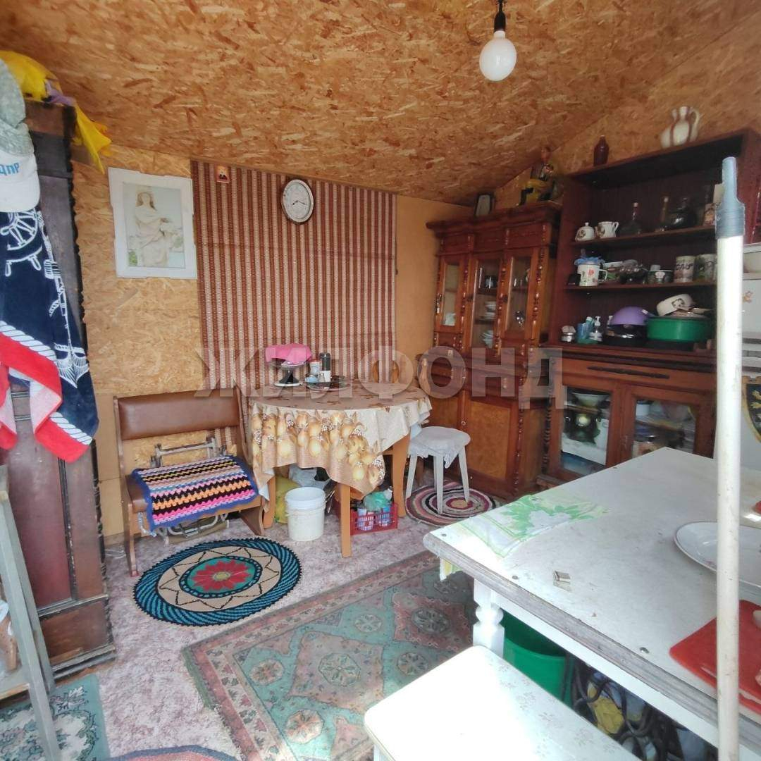 Продам земельный участок 729 м.кв.