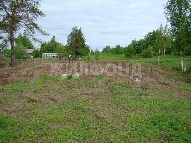 Продам земельный участок 2000 м.кв.