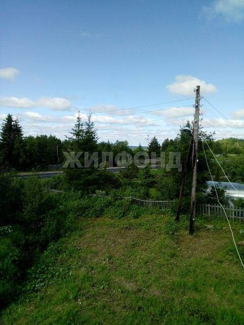 Продам земельный участок 2000 м.кв.
