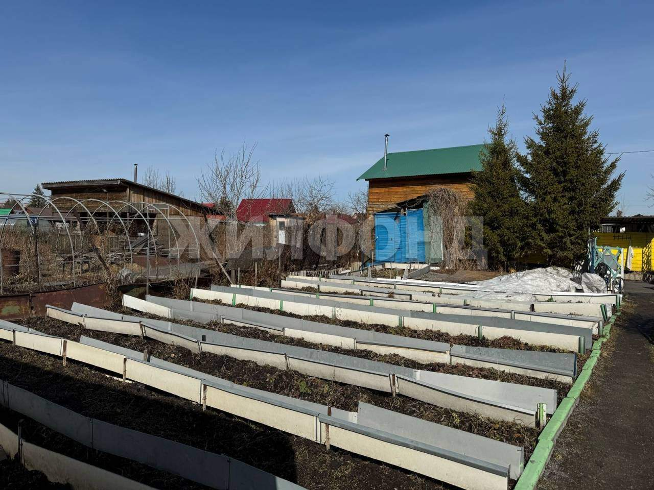 Продам земельный участок 648 м.кв.