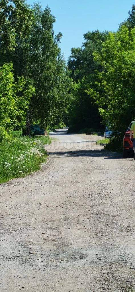 Продам земельный участок 800 м.кв.