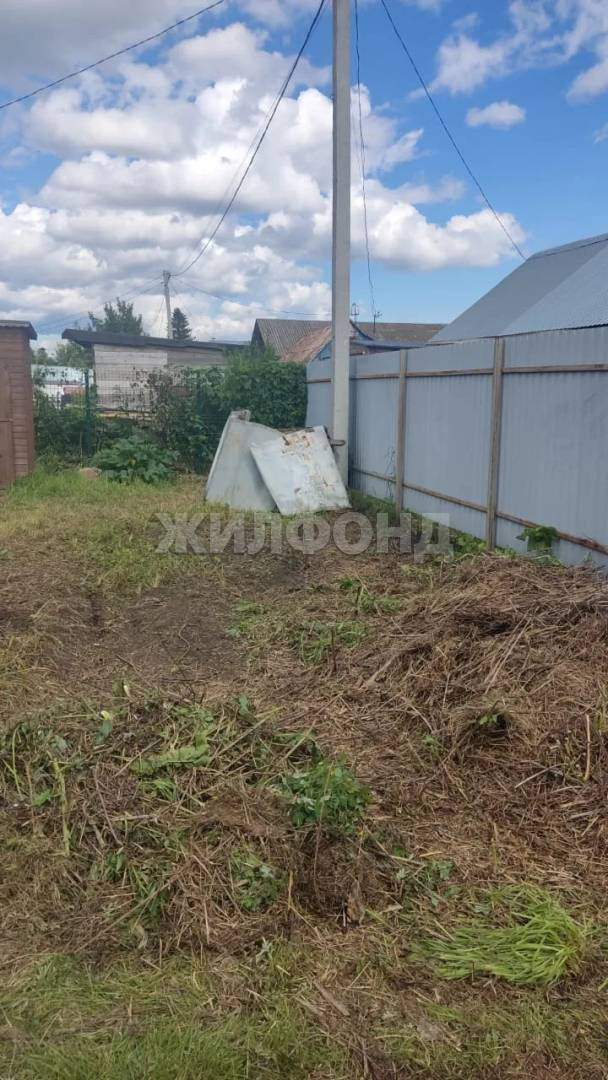 Продам земельный участок 581 м.кв.
