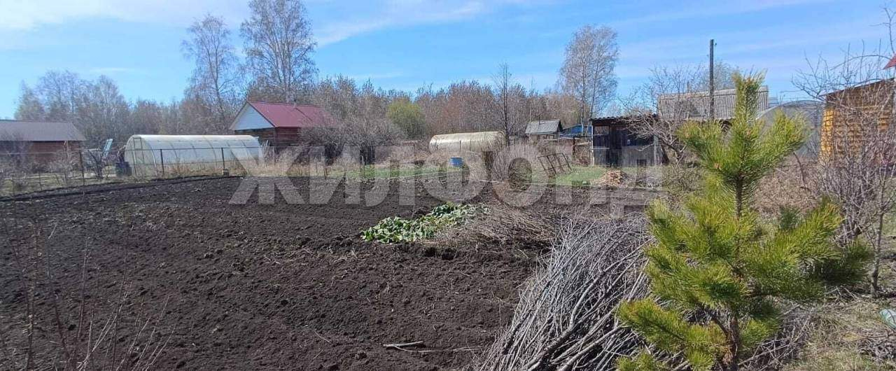 Продам земельный участок 750 м.кв.