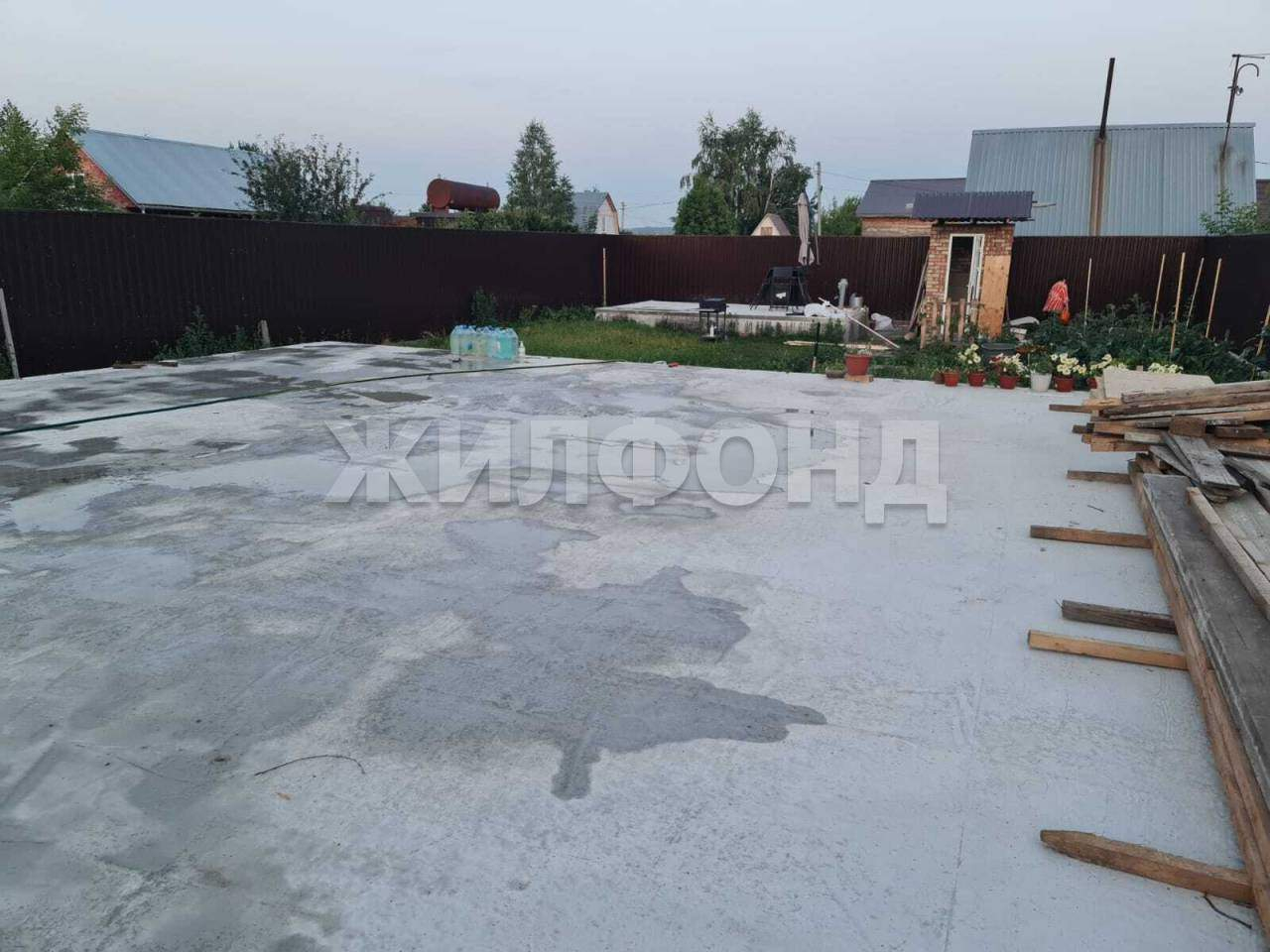Продам земельный участок 450 м.кв.