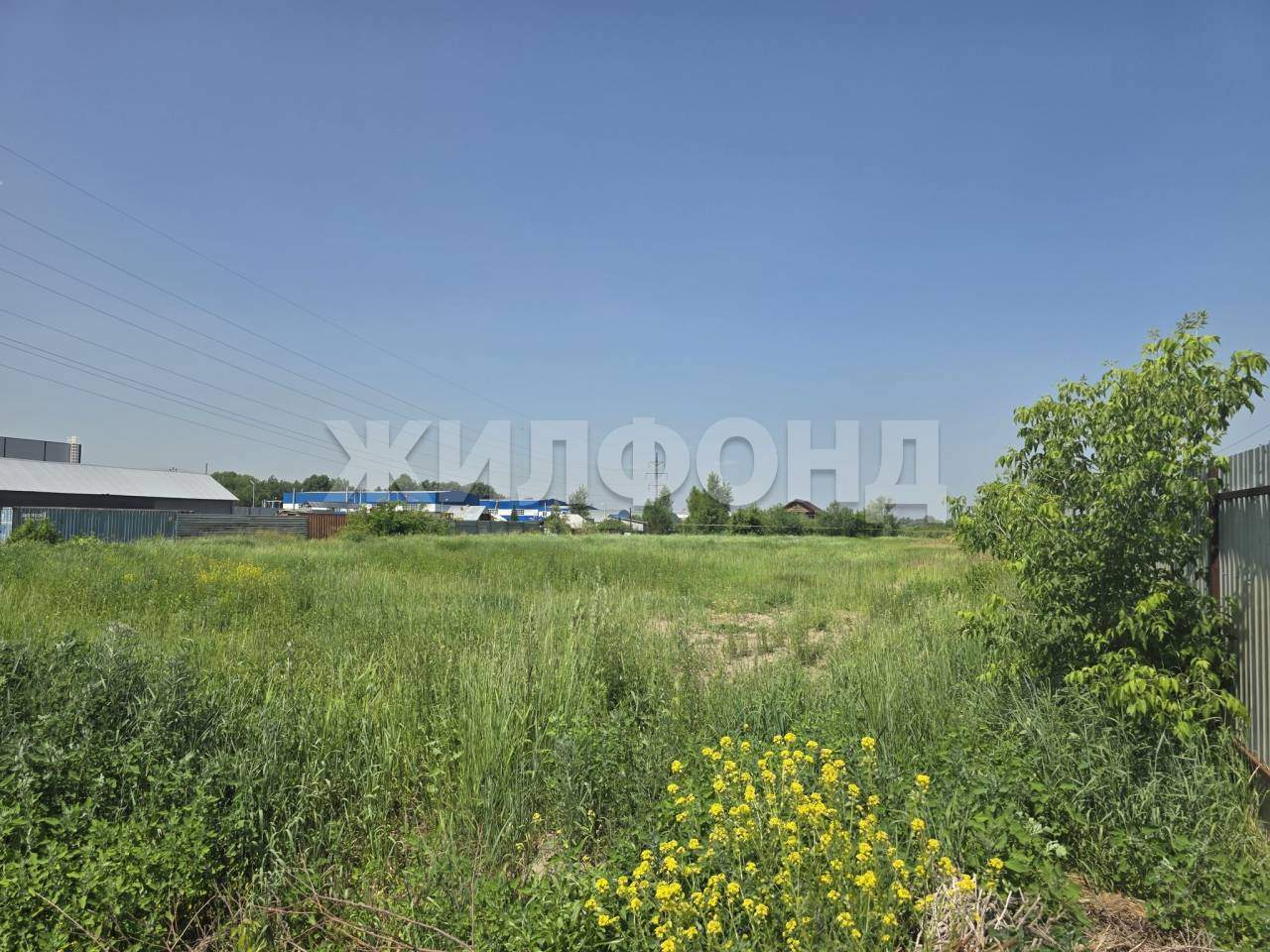 Продам земельный участок 5600 м.кв.