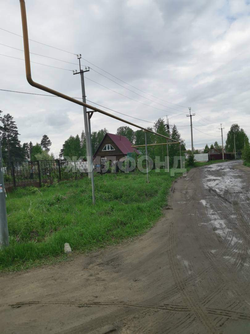 Продам земельный участок 493 м.кв.