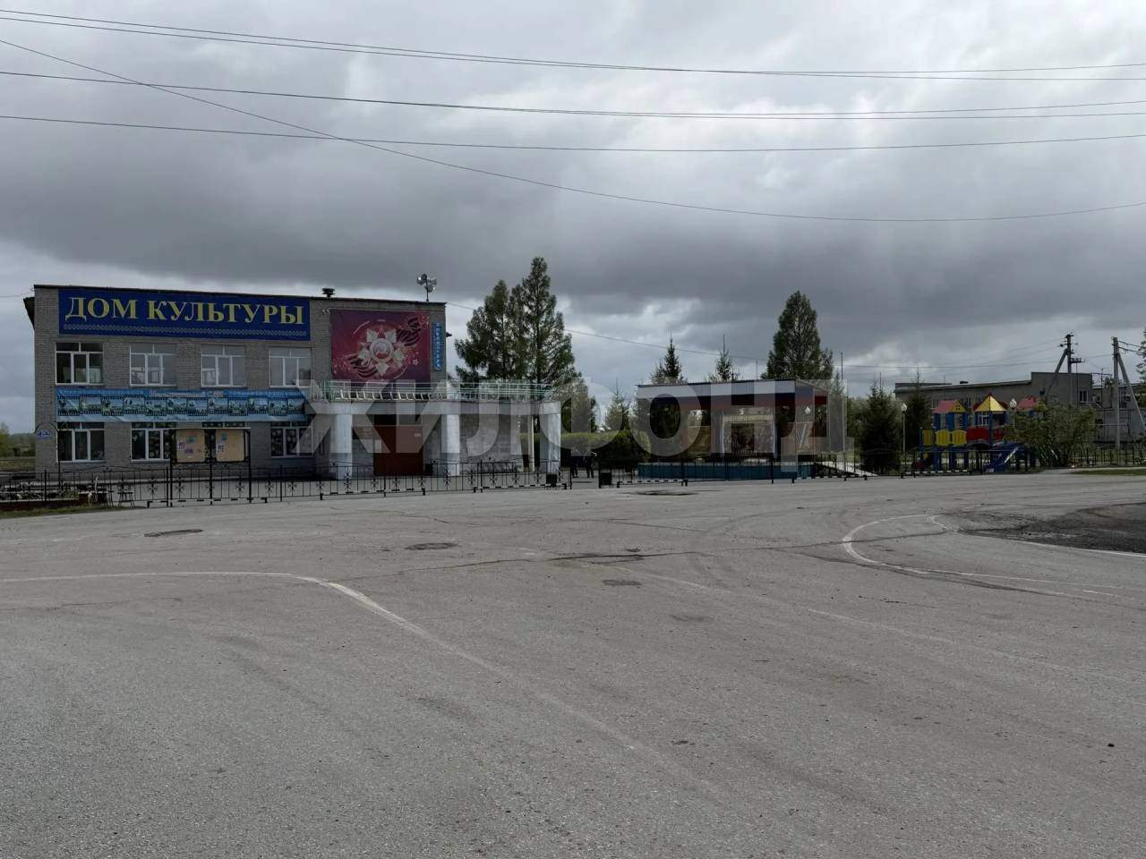 Продам земельный участок 750 м.кв.