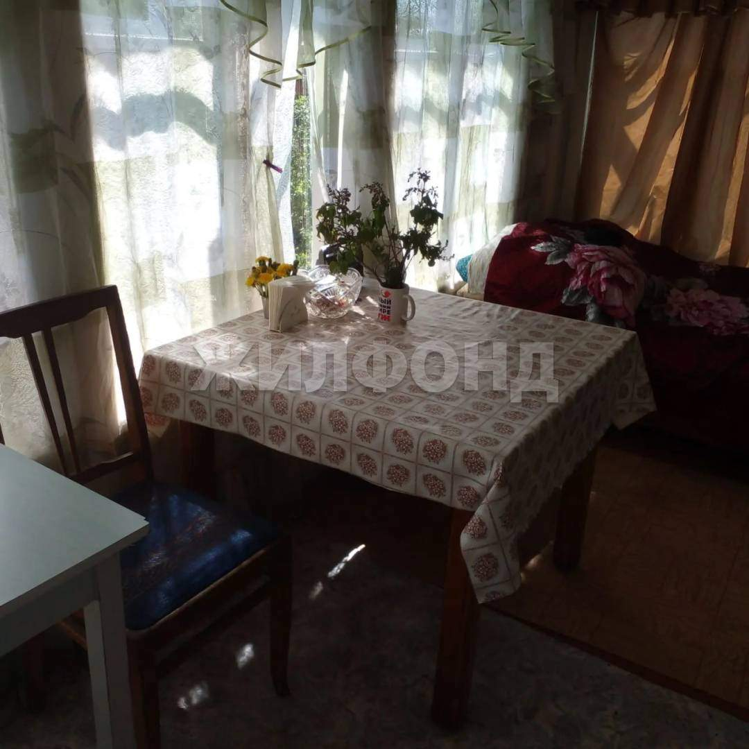 Продам земельный участок 581 м.кв.