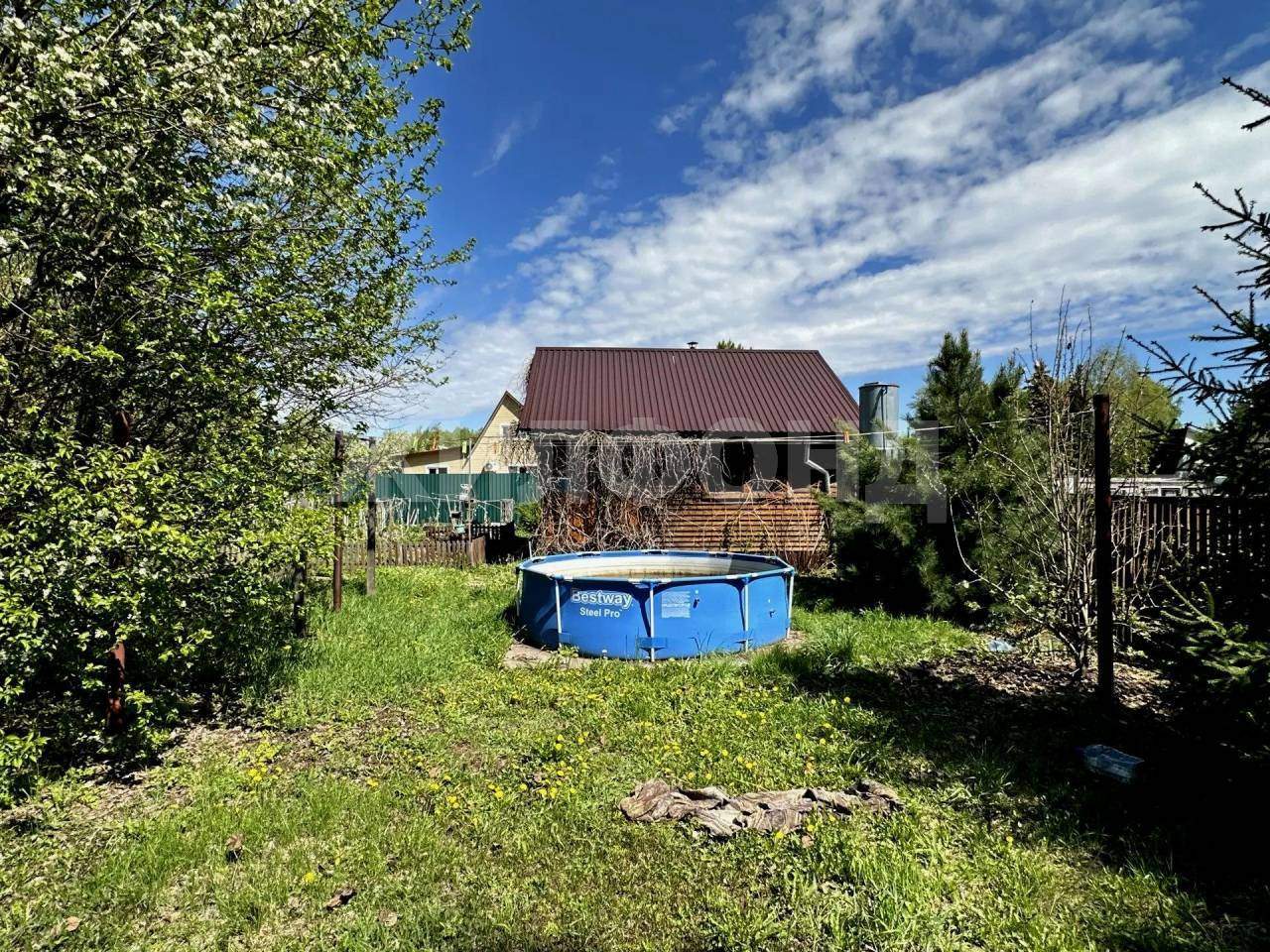 Продам земельный участок 1200 м.кв.